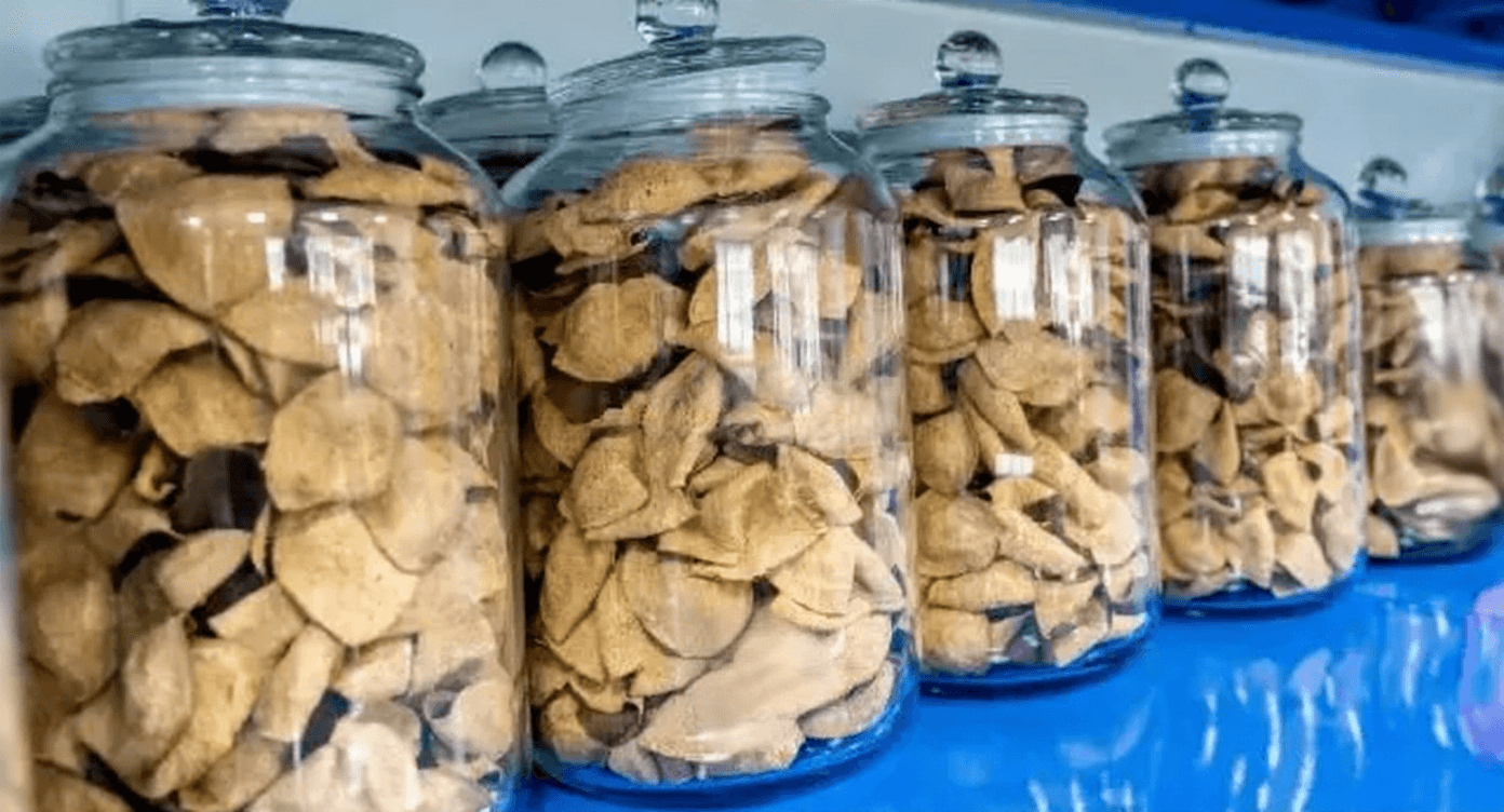 Should You Air Chenpi Stored in a Glass Jar?