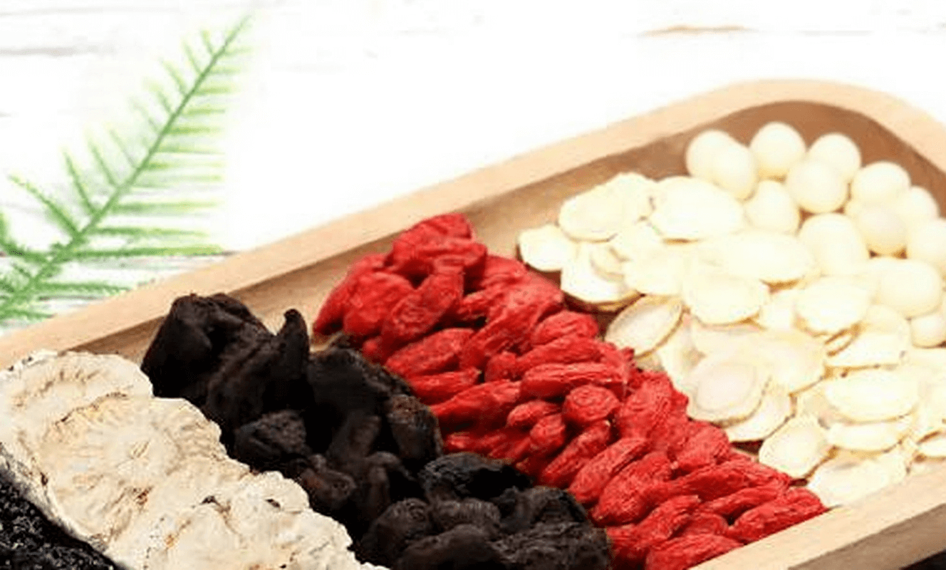 Red Date, Longan, Cinnamon, Goji, and Chenpi Infusion